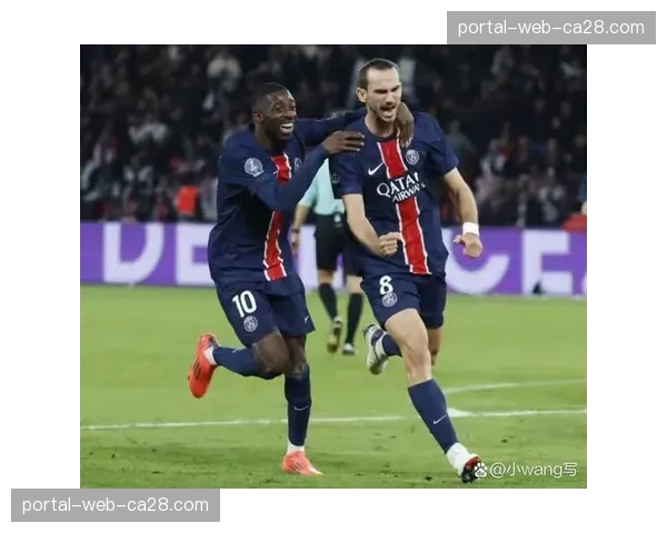 消息：在布雷斯特对阵朗斯的比赛中，转播方首次尝试提供AI自动生成的多语言实时字幕