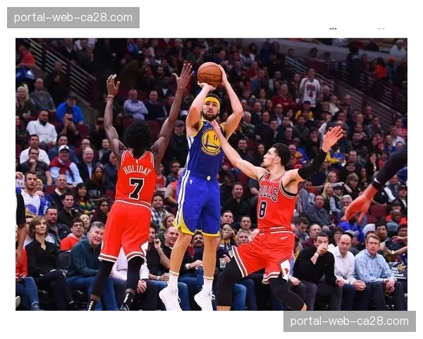 勇士141-119大胜爵士，克莱-汤普森命中8记三分