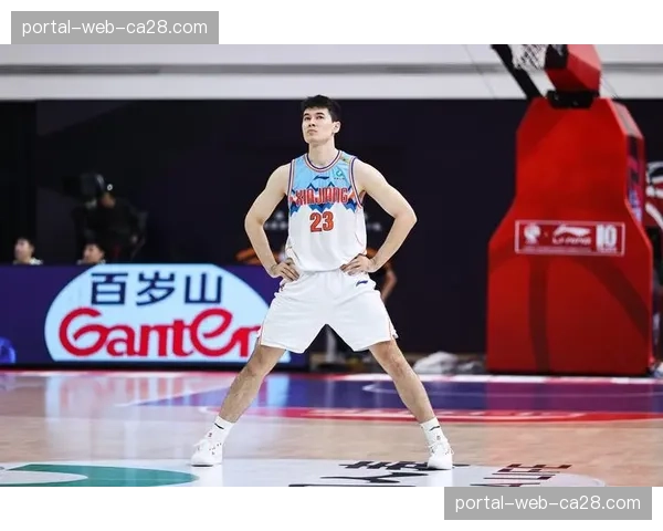 深度报道:阿不都沙拉木的领袖之路——从重伤到总决赛MVP热门 深度报道:阿不都沙拉木的领袖之路——从重伤到总决赛MVP热门