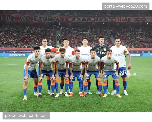 山东泰山主场迎战上海海港，克雷桑回归能否率队终结连平？
