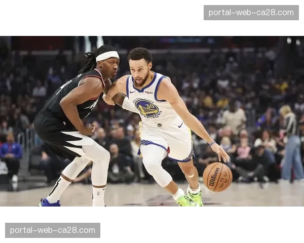 四巨头化学反应初显，纽约自由人季前赛展现统治力